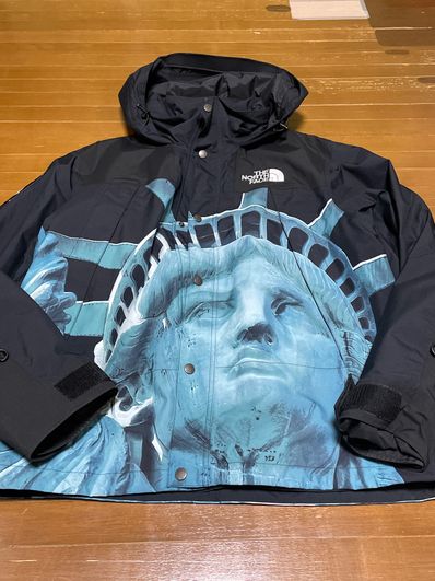Supreme x The North Face Statue of Liberty Mountain Jacket "Black"