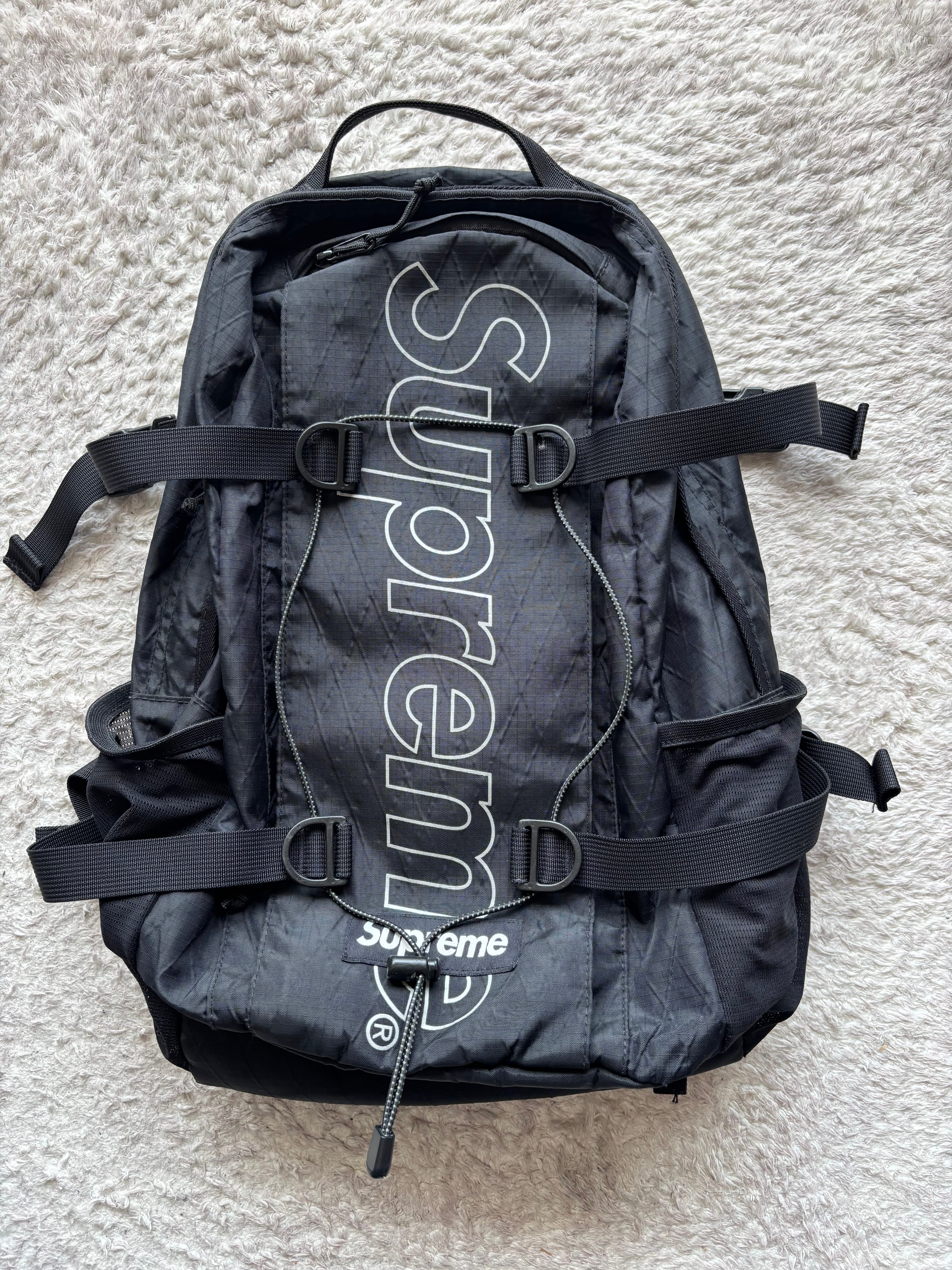 Supreme 18FW Backpack "Black"