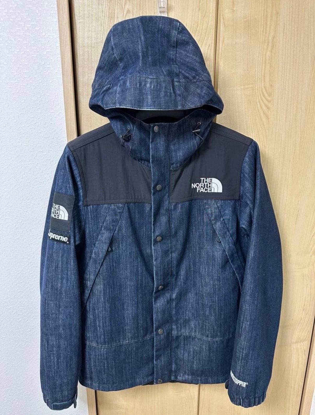 Supreme x The North Face Denim Dot Shot Jacket "Denim"