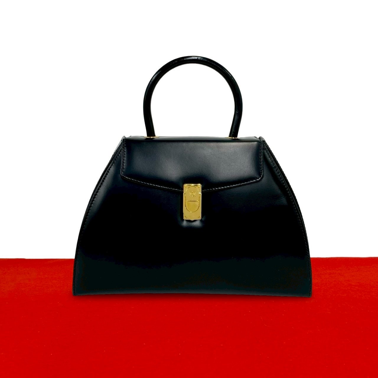 LOEWE ロエベ アナグラム ロゴ 金具 レザー ハンドバッグ ブラック
 63974