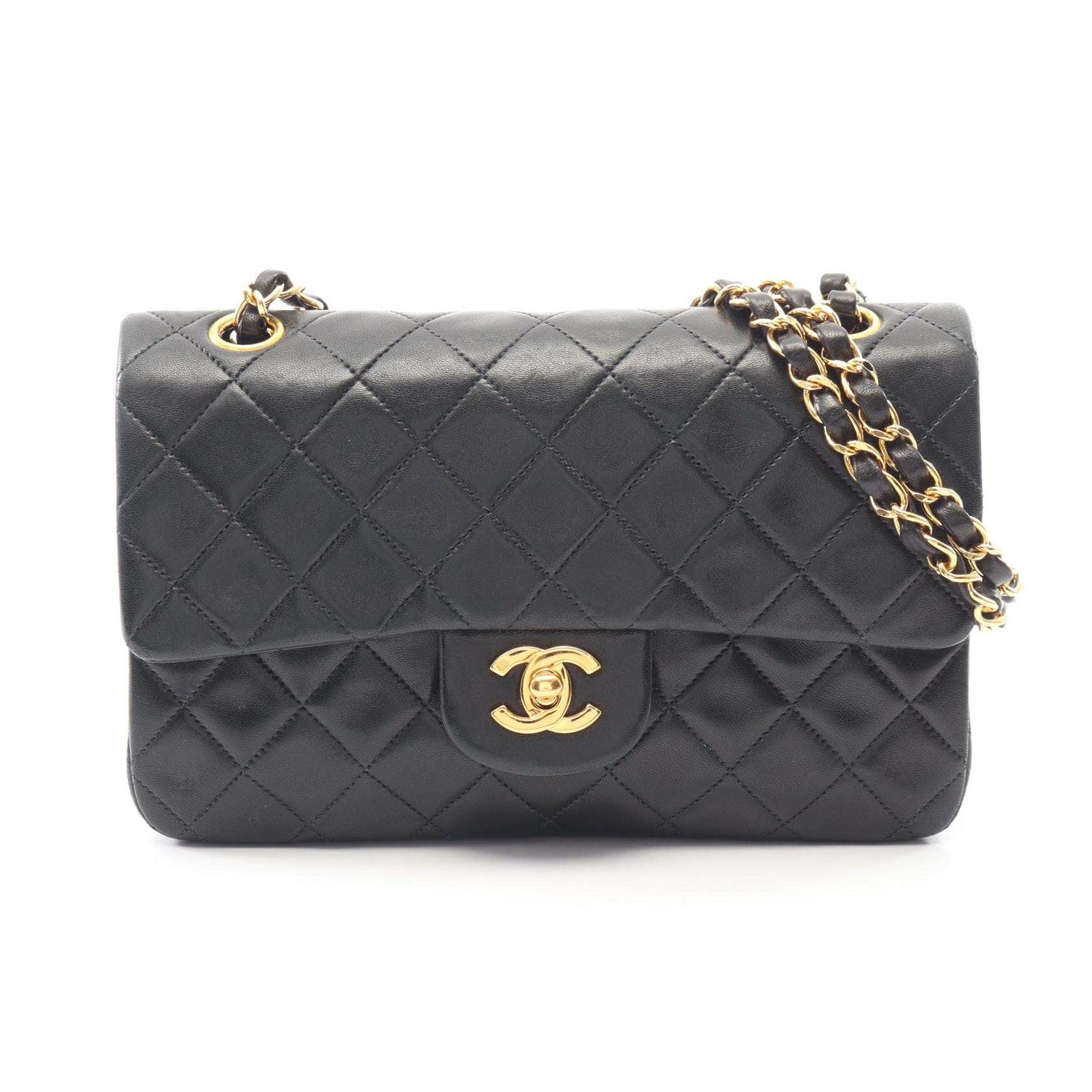 シャネル CHANEL マトラッセ Wフラップ ショルダーバッグ バッグ ラムスキン(羊革) レディース ブラック系 【中古】