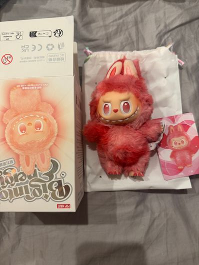 POP MART THE MONSTERS (LABUBU) Big into Energy Series Plush Pendant LOVE