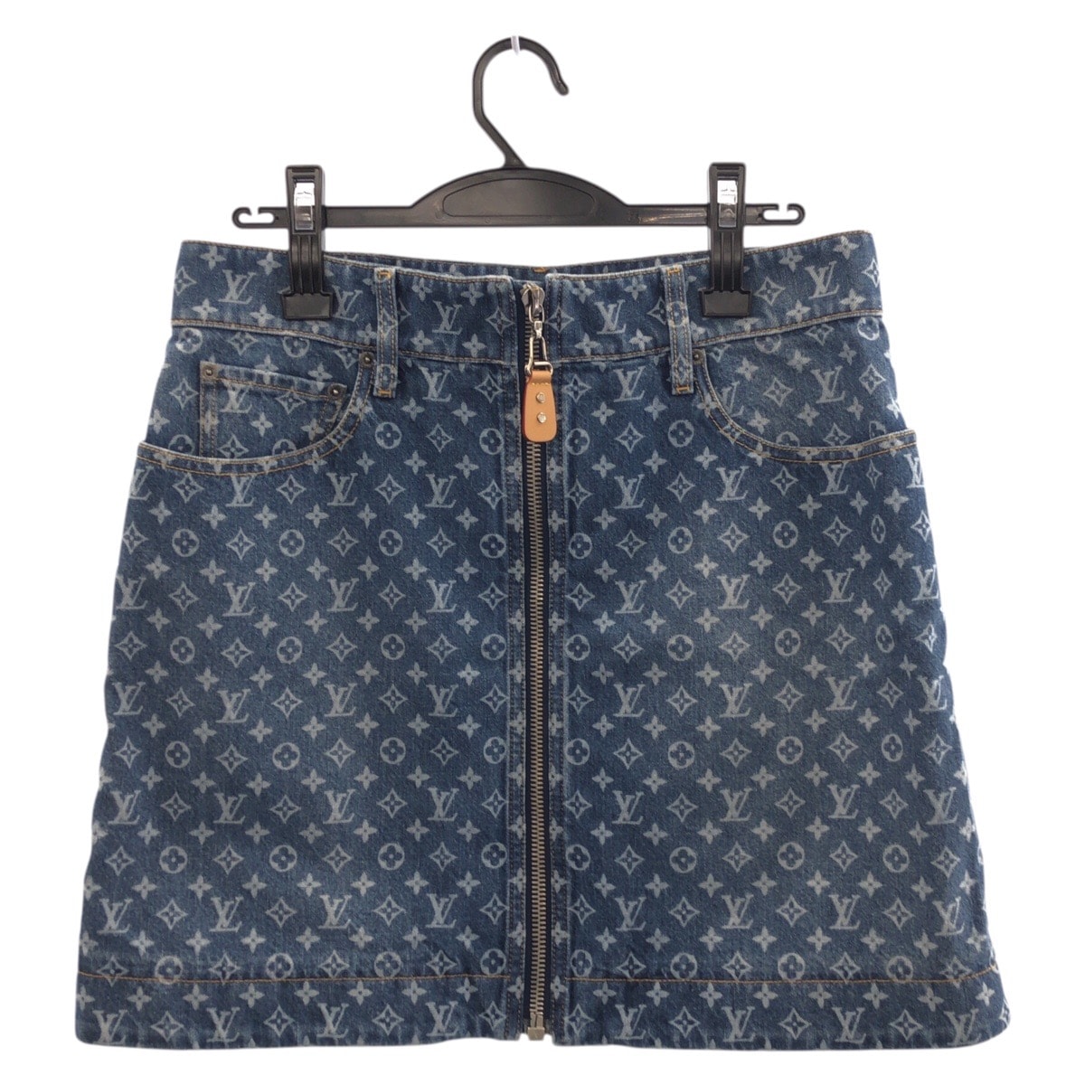 超美品 LOUIS VUITTON ルイヴィトン 25SS モノグラム サイズ42 定価297,000円 ブルー デニム シルバー金具 コットン スカート ミニスカート デニム 506824 【中古】