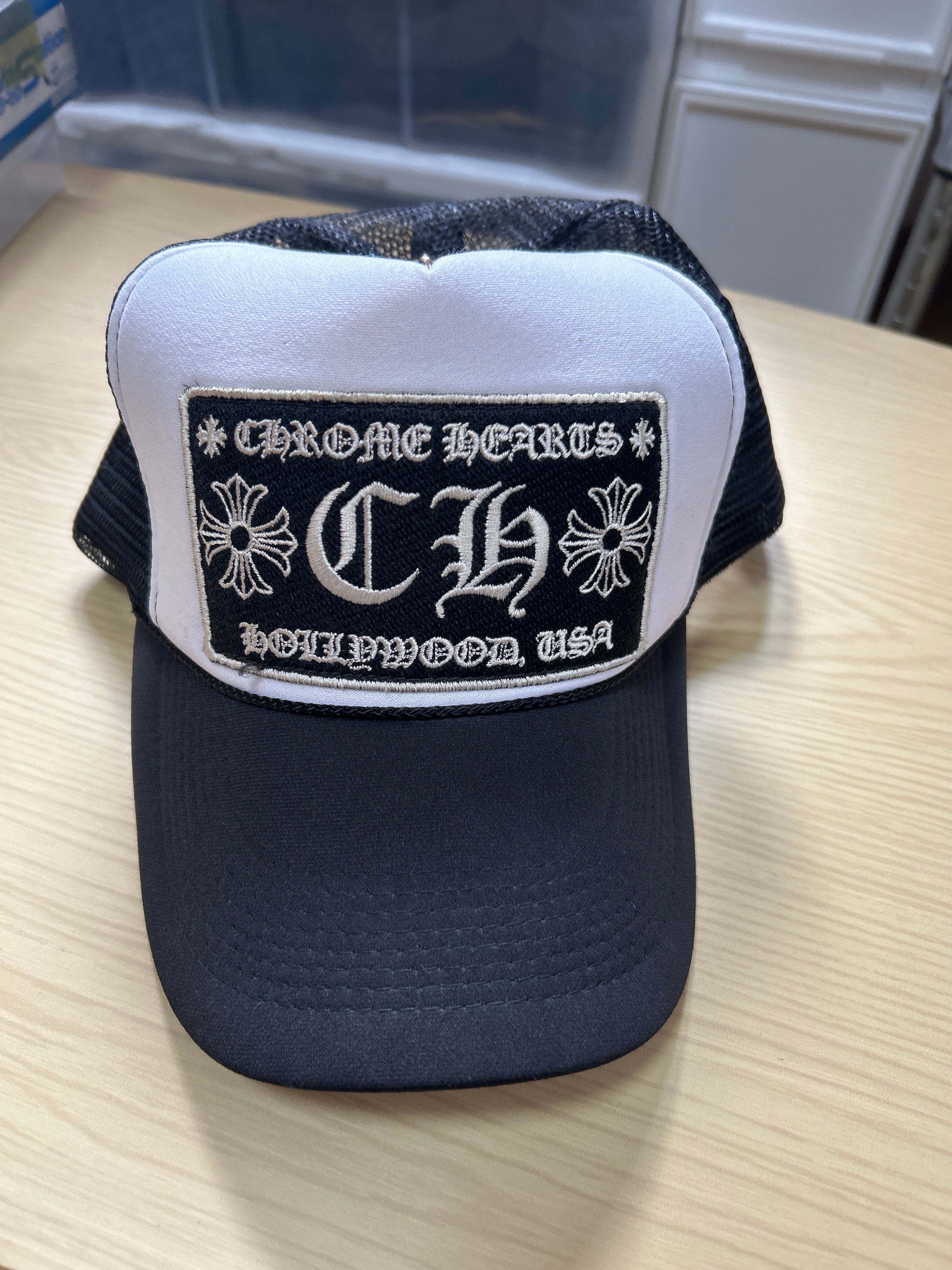 Chrome Hearts Trucker Cap CH "Black/White"