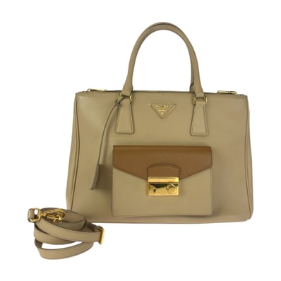 美品 PRADA プラダ サフィアーノ 三角ロゴプレート ベージュ ゴールド金具 レザー ショルダーバッグ トートバッグ ハンドバッグ 2way 505047 【中古】