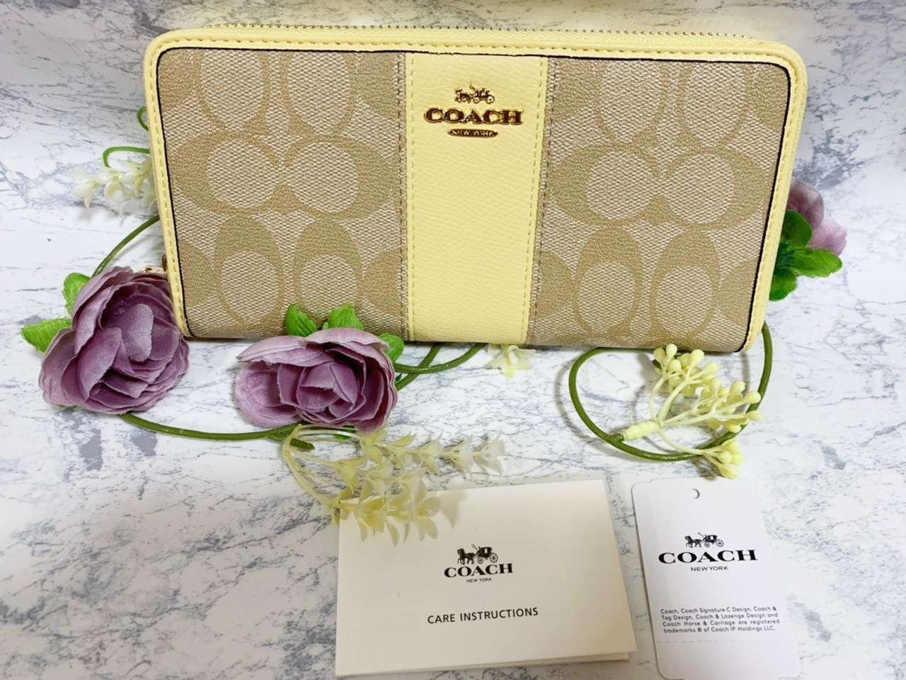 COACH イエロー縁ライン