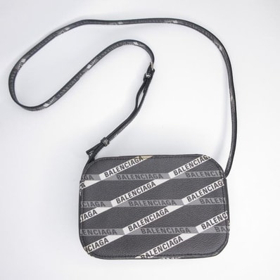 バレンシアガ BALENCIAGA エブリデイ カメラバッグ ショルダーバッグ