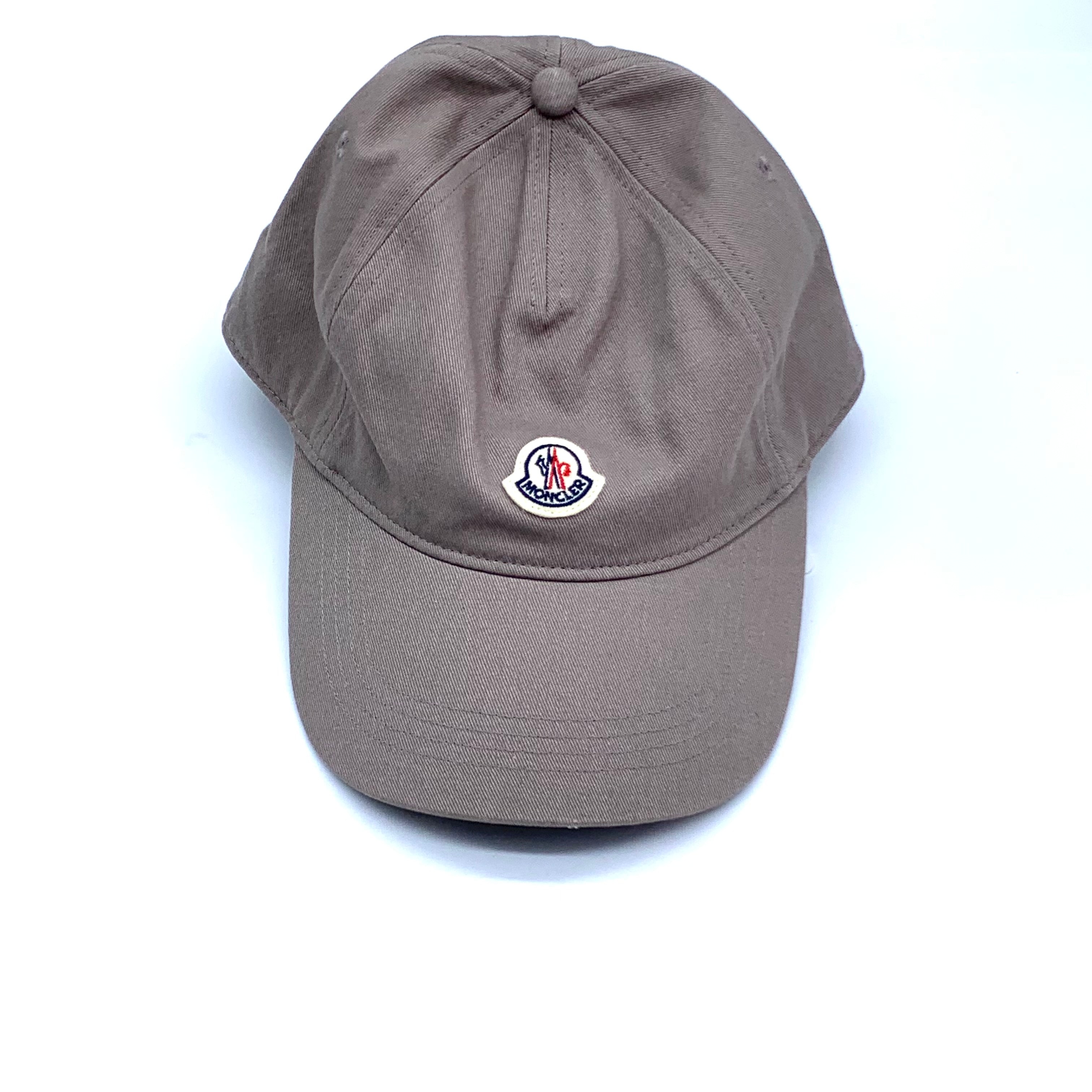 Moncler Logo baseball cap gray 