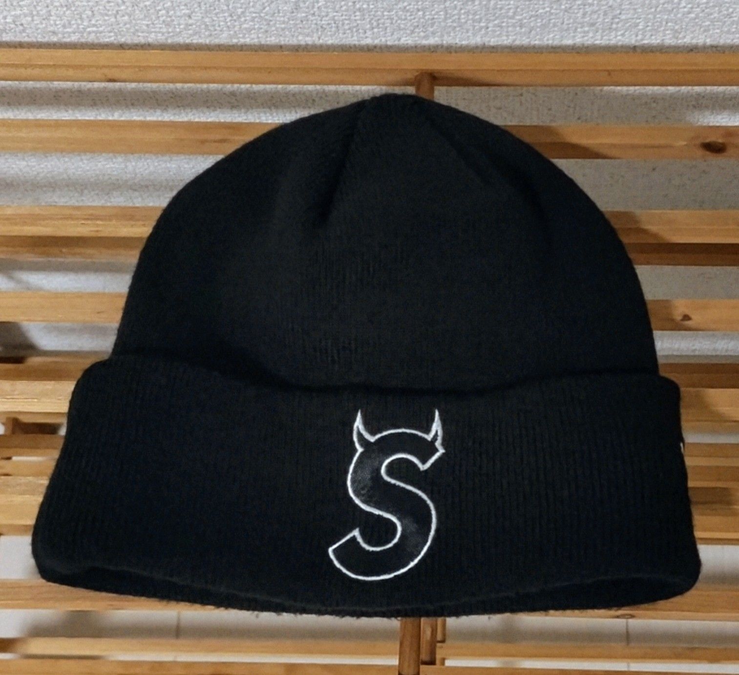 Supreme New Era S Logo Beanie "Black" (22FW)