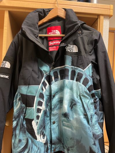 Supreme x The North Face Statue of Liberty Mountain Jacket "Black"