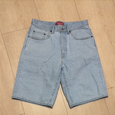 Supreme Baggy Denim Short "Light Washed Indigo"