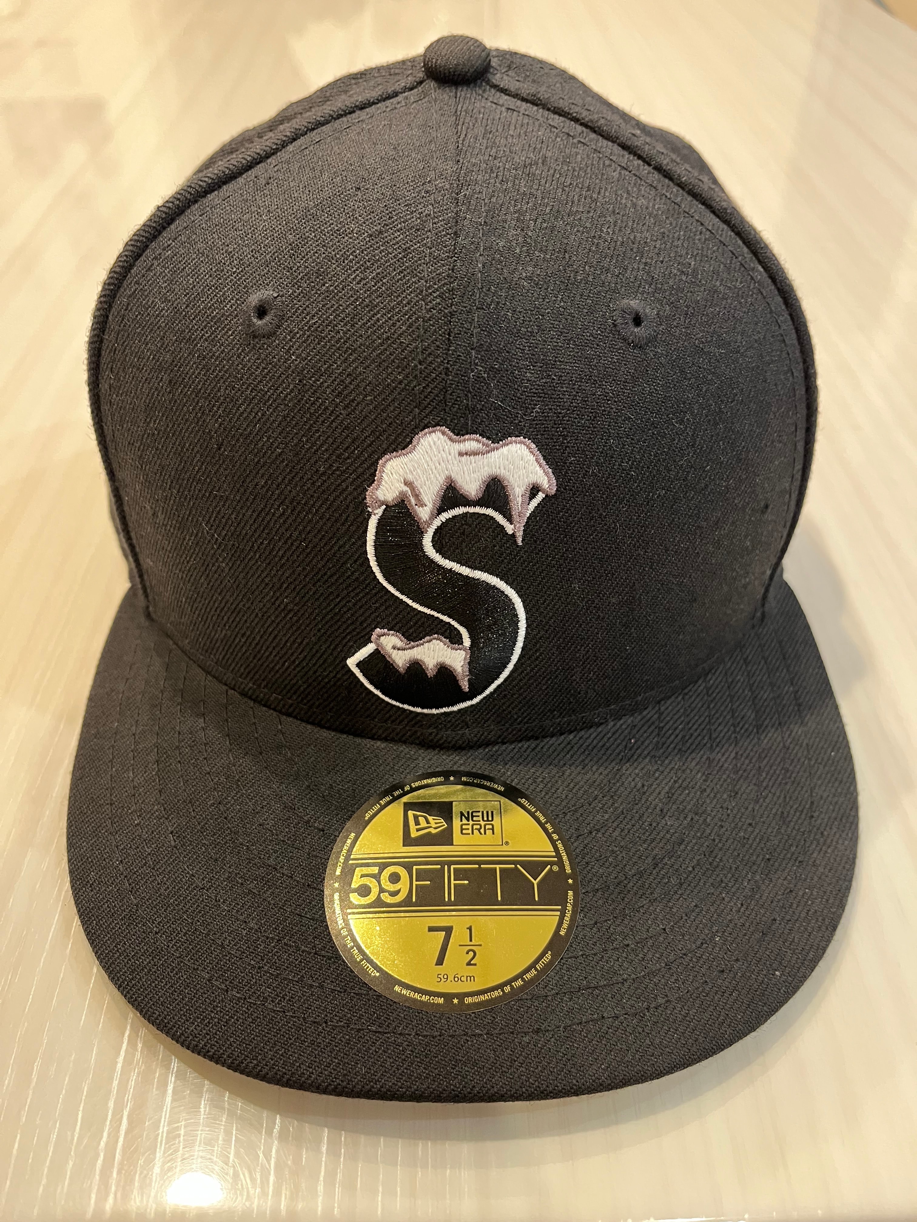 Supreme S Logo New Era® "Black" (20FW)