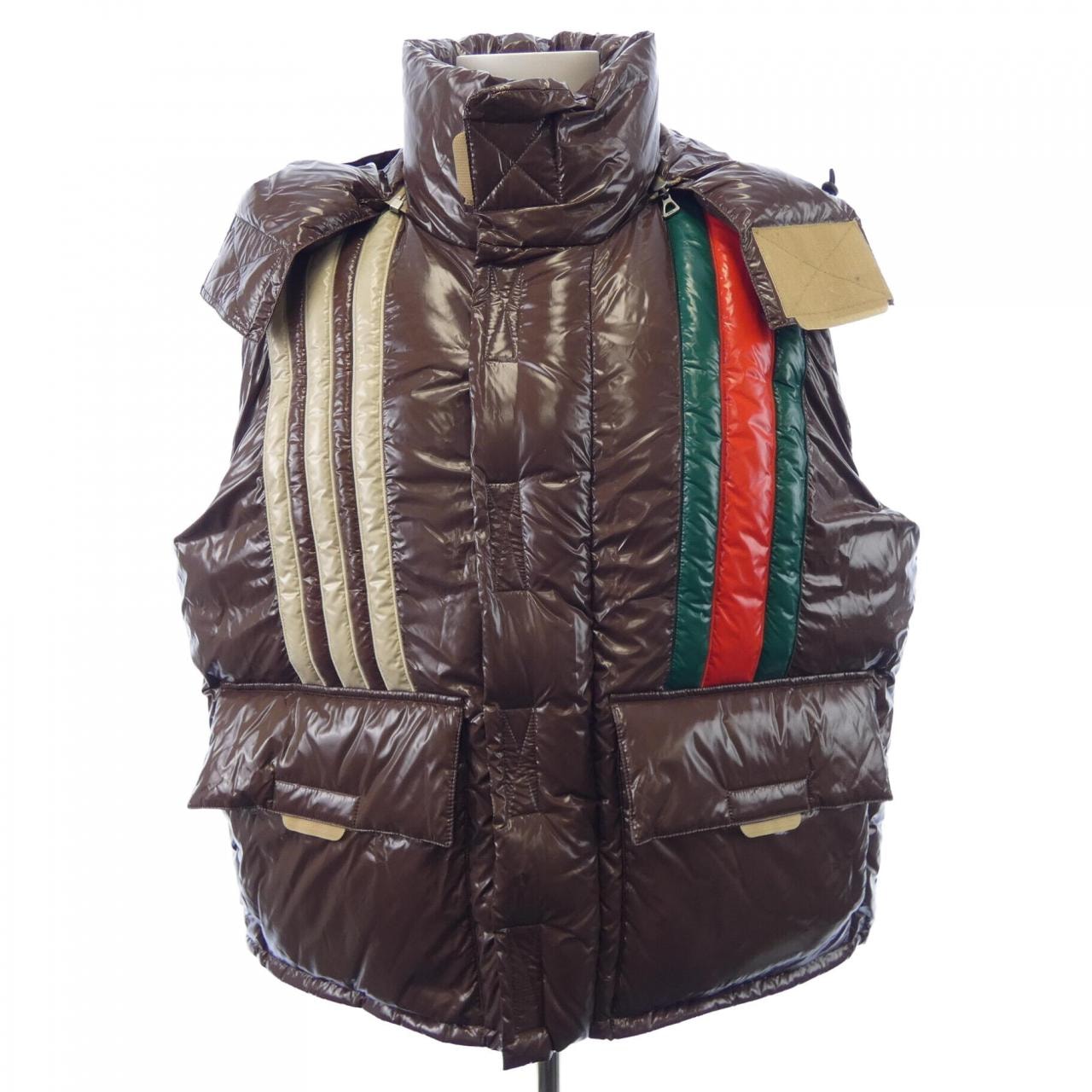 グッチ GUCCI ADIDAS 713715 ZAHET ダウンベスト