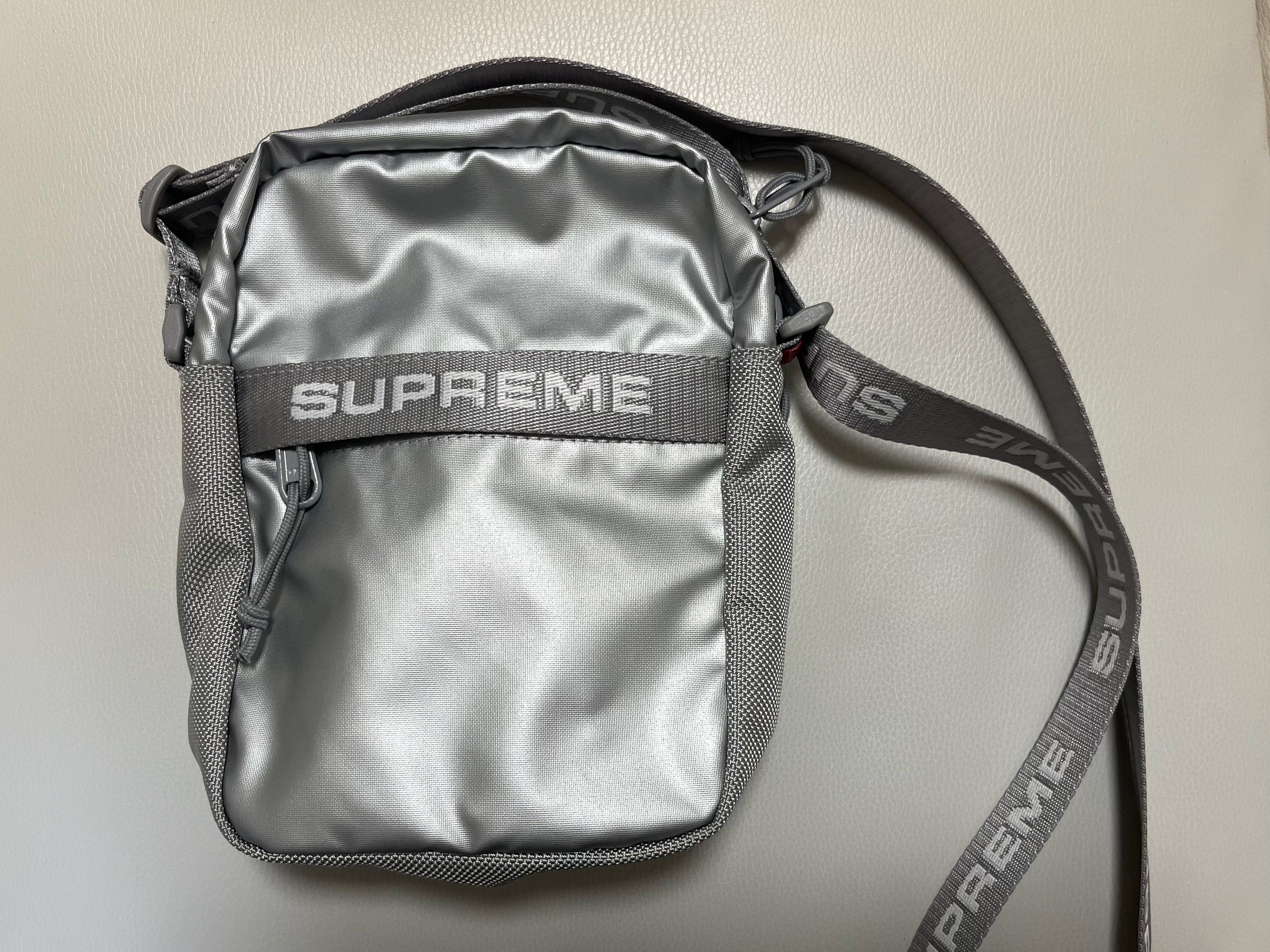 Supreme FW22 Shoulder Bag 