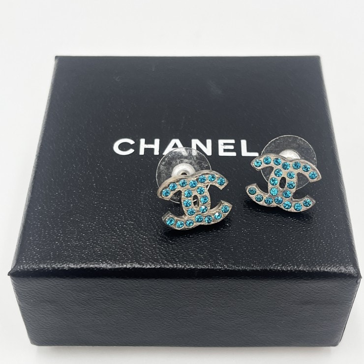 CHANEL(シャネル) ココマーク ピアス ラインストーン ブルー シルバーカラー 1.4cm【中古】