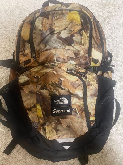Supreme x The North Face Pocono Backpack "Leaves"