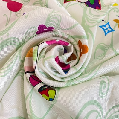 ルイヴィトン LOUIS VUITTON スカーフ LVパンダ カレ70 村上隆コラボ フラワーハットマン オニオンヘッド チェリーブロッサム ウェーブ ホワイト