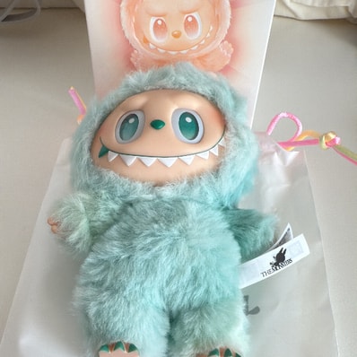 POP MART THE MONSTERS (LABUBU) Big into Energy Series Plush Pendant SERENITY