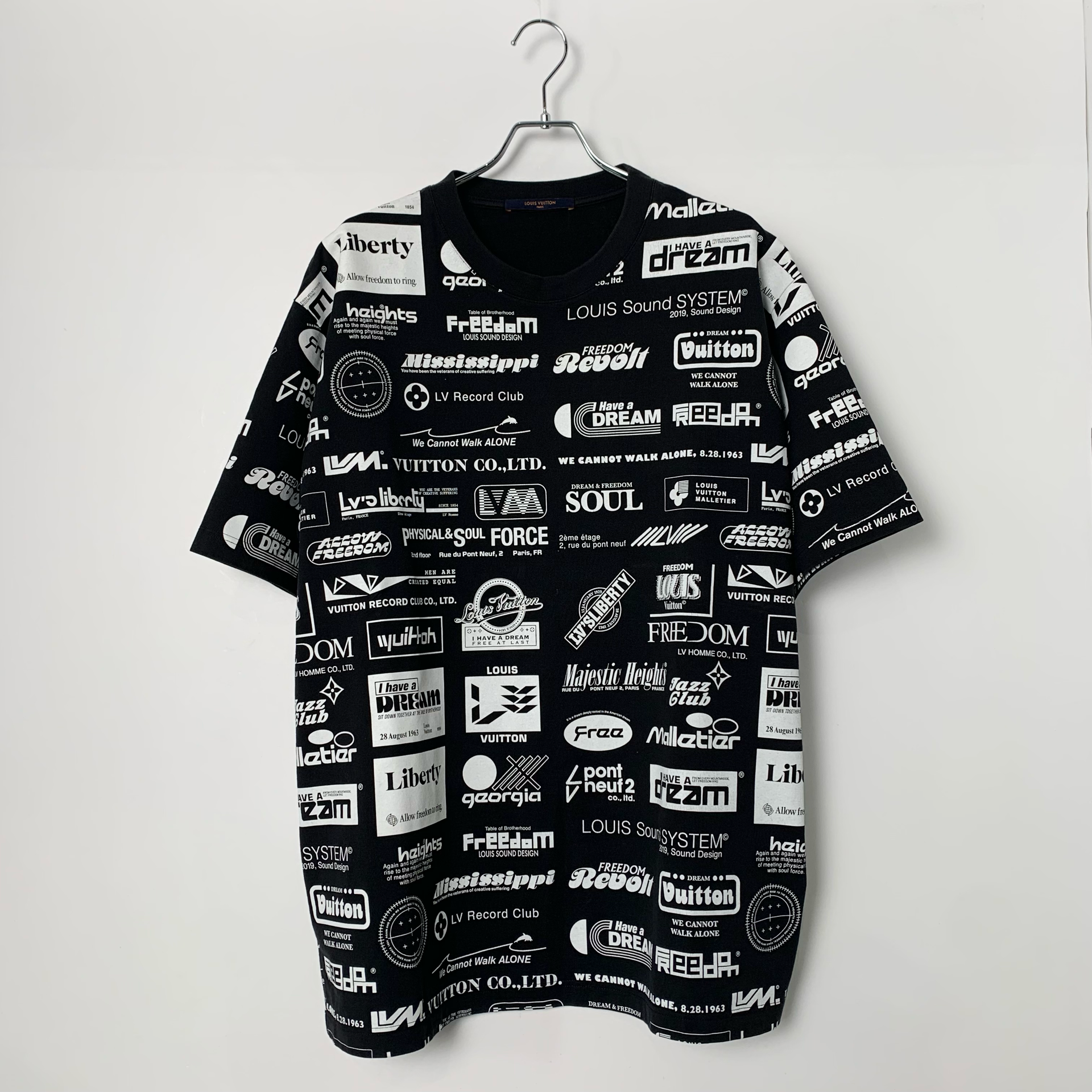 Louis Vuitton All Over Logo Printed T-Shirt "Noir"