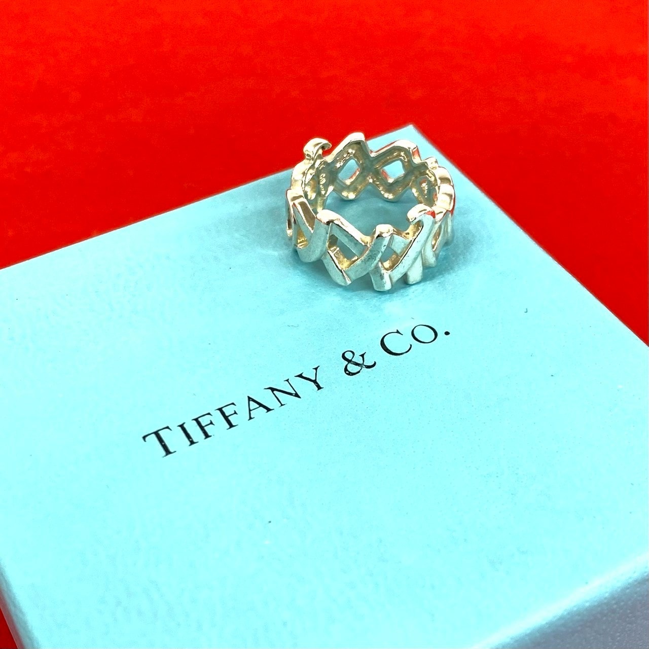 TIFFANY&Co. ティファニー ラブ&キス リング シルバー925 リング・指輪 11号 シルバー
 28492
