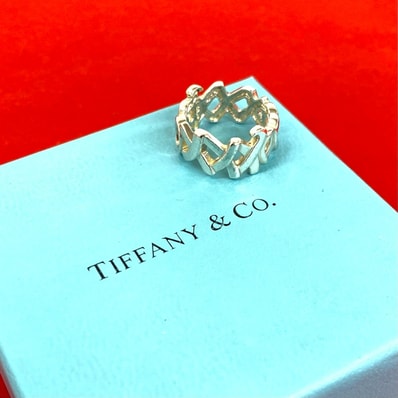 TIFFANY&Co. ティファニー ラブ&キス リング シルバー925 リング・指輪 11号 シルバー
28492