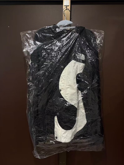 Supreme x The North Face S Logo Mountain Jacket "Black"