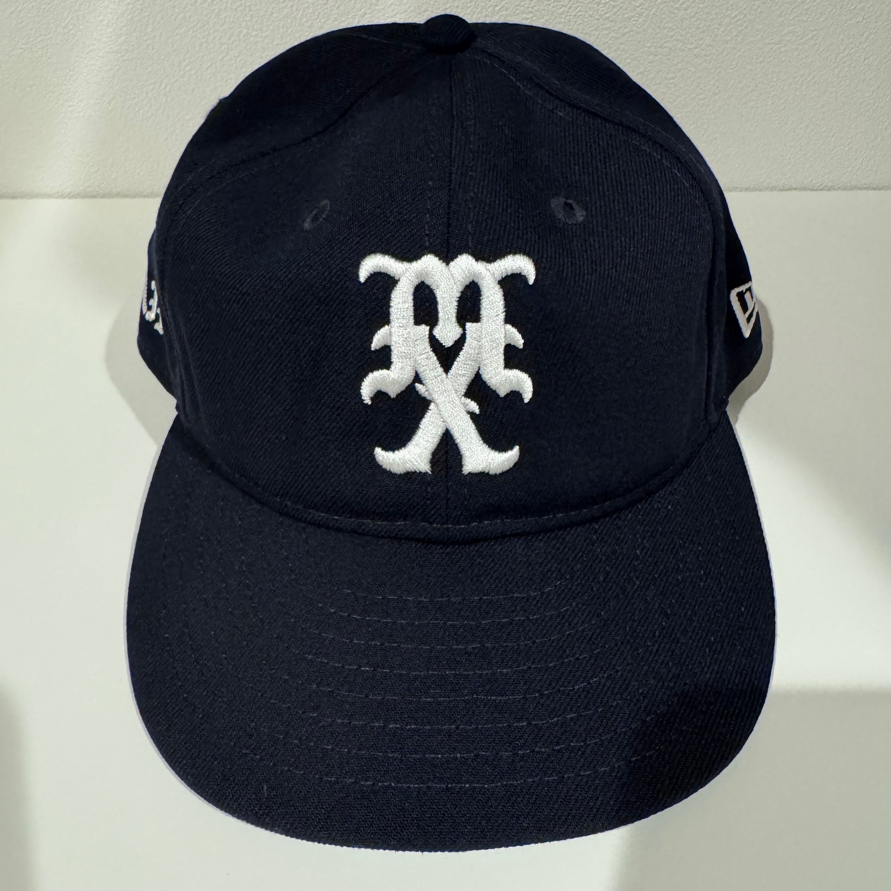 NEW ERA x SAINT Mxxxxxx Retro Crown 9Fifty "Navy"