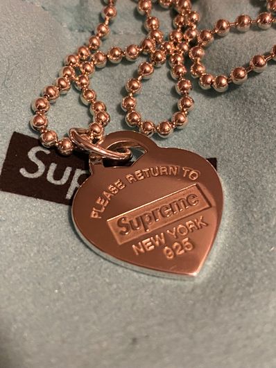 Supreme / Tiffany & Co. Return to Tiffany Heart Tag Pendant "Silver"