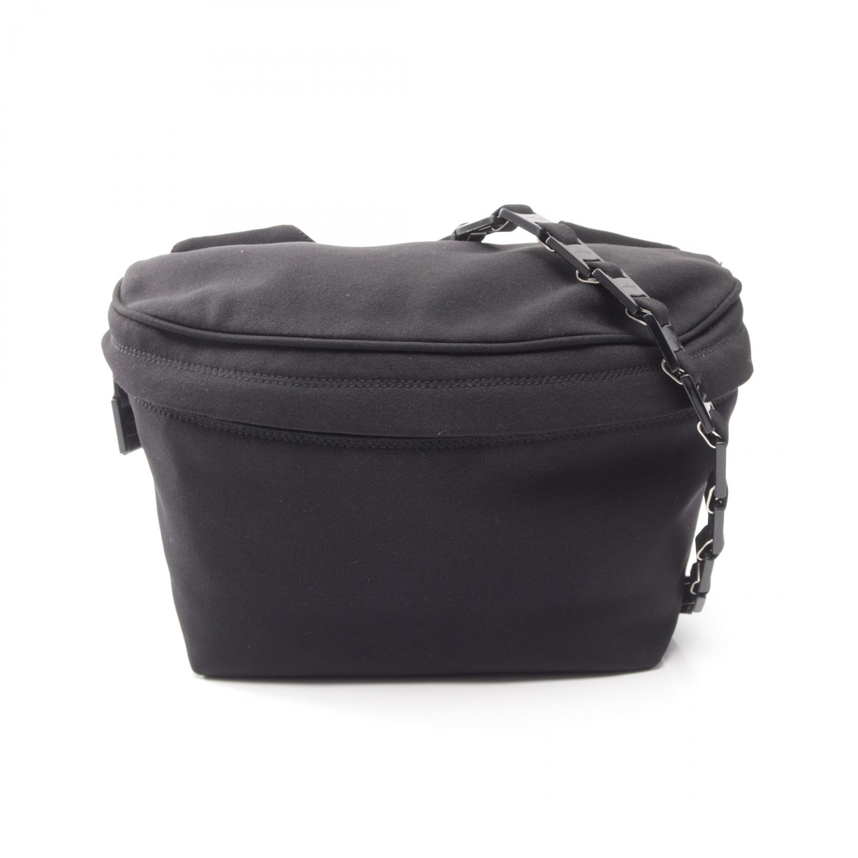 サルヴァトーレフェラガモ Salvatore Ferragamo ヴァラ ショルダーバッグ バッグ キャンバス レディース ブラック系 21 9698 【中古】
