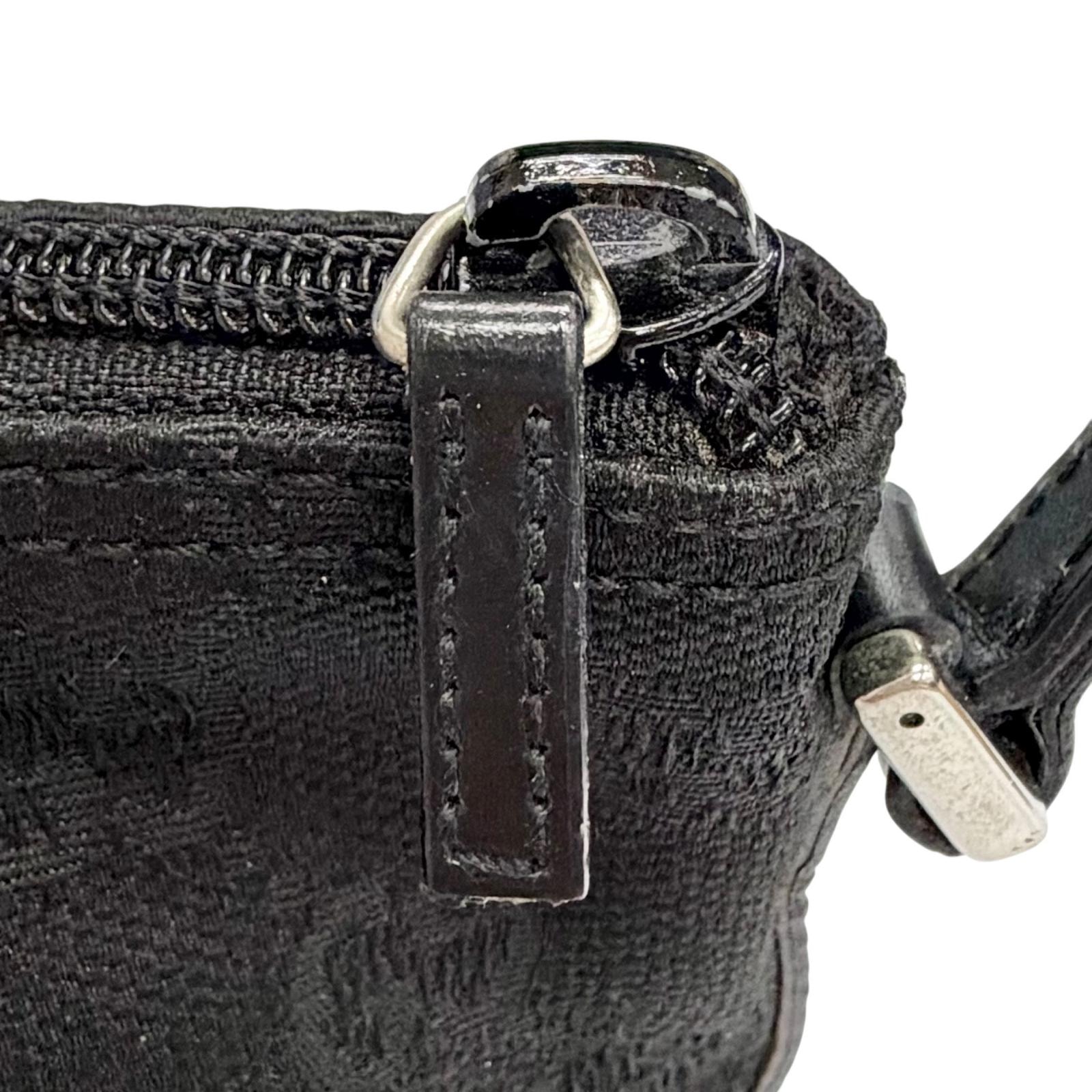 A (未使用に近い)】極美品 グッチ GGキャンバス アクセサリー ポーチ