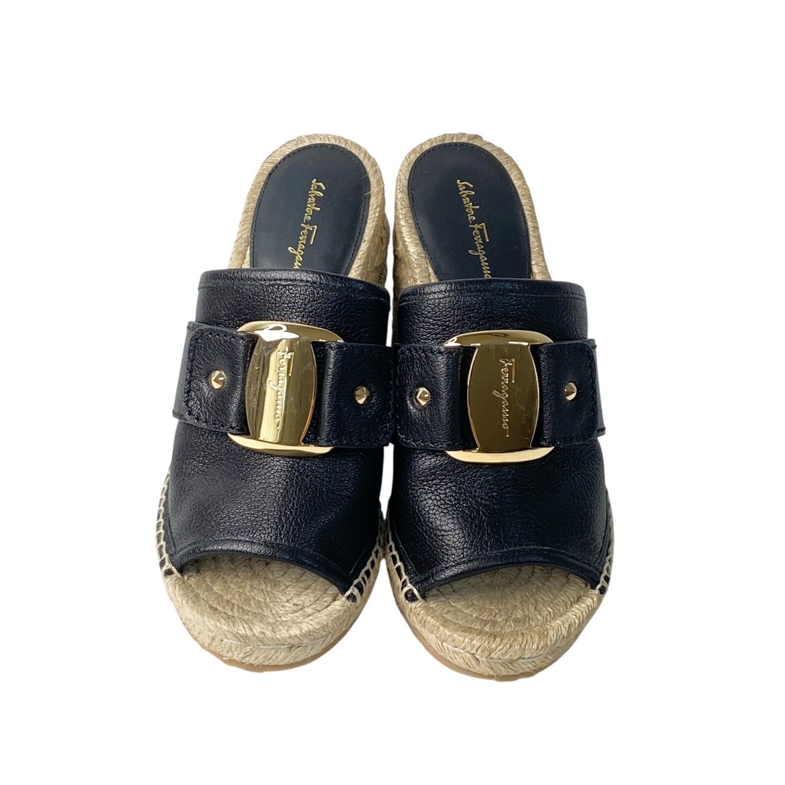 サルヴァトーレフェラガモ サンダル レディース