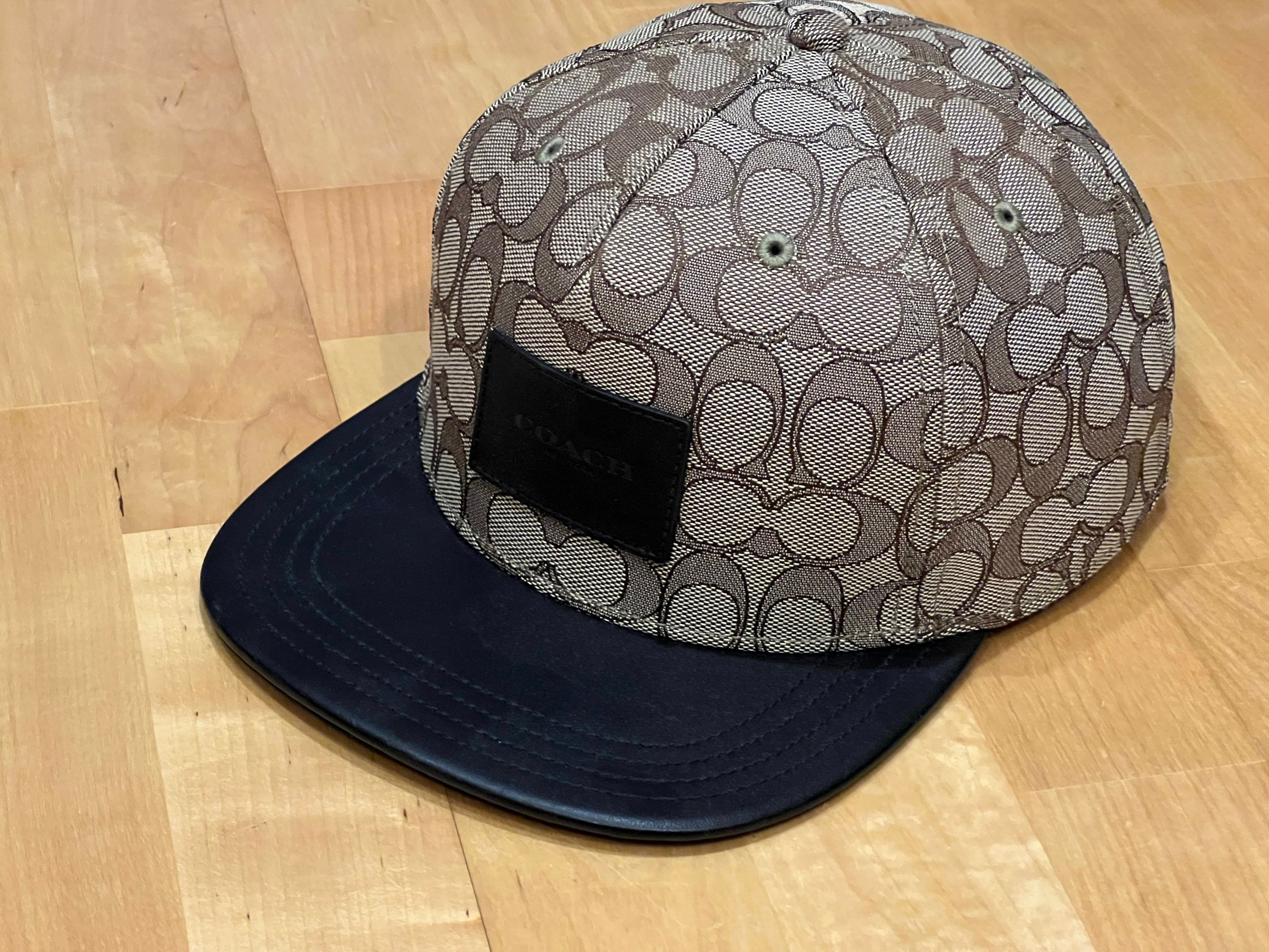 ベースボールキャップ