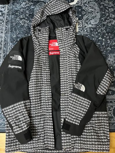 Supreme x The North Face Studded Mountain Light Jacket "Black"