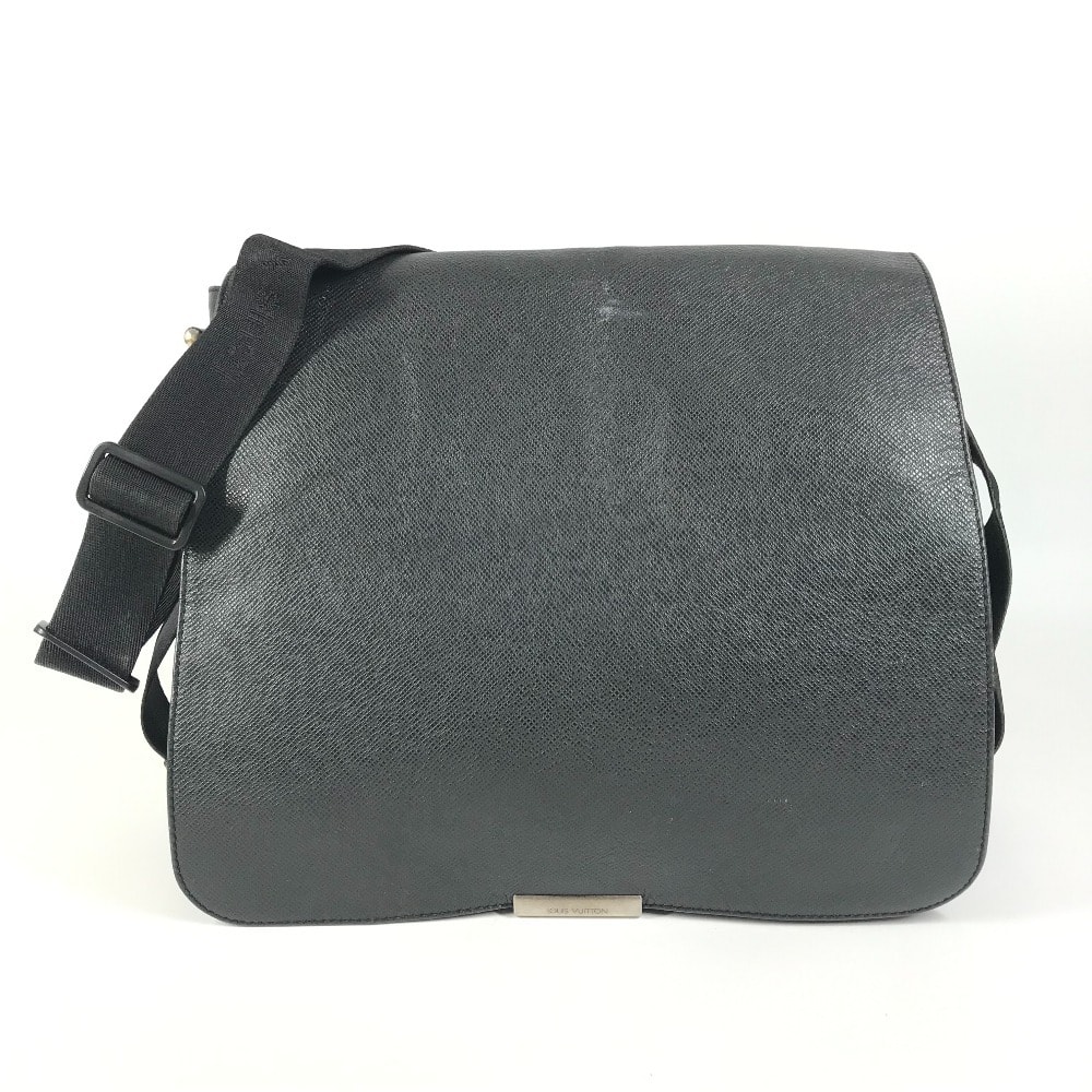 ルイヴィトン LOUIS VUITTON ヴィクトール M30142 タイガ カバン 斜め掛け メッセンジャーバッグ フラップ ショルダーバッグ タイガレザー ノワール ブラック