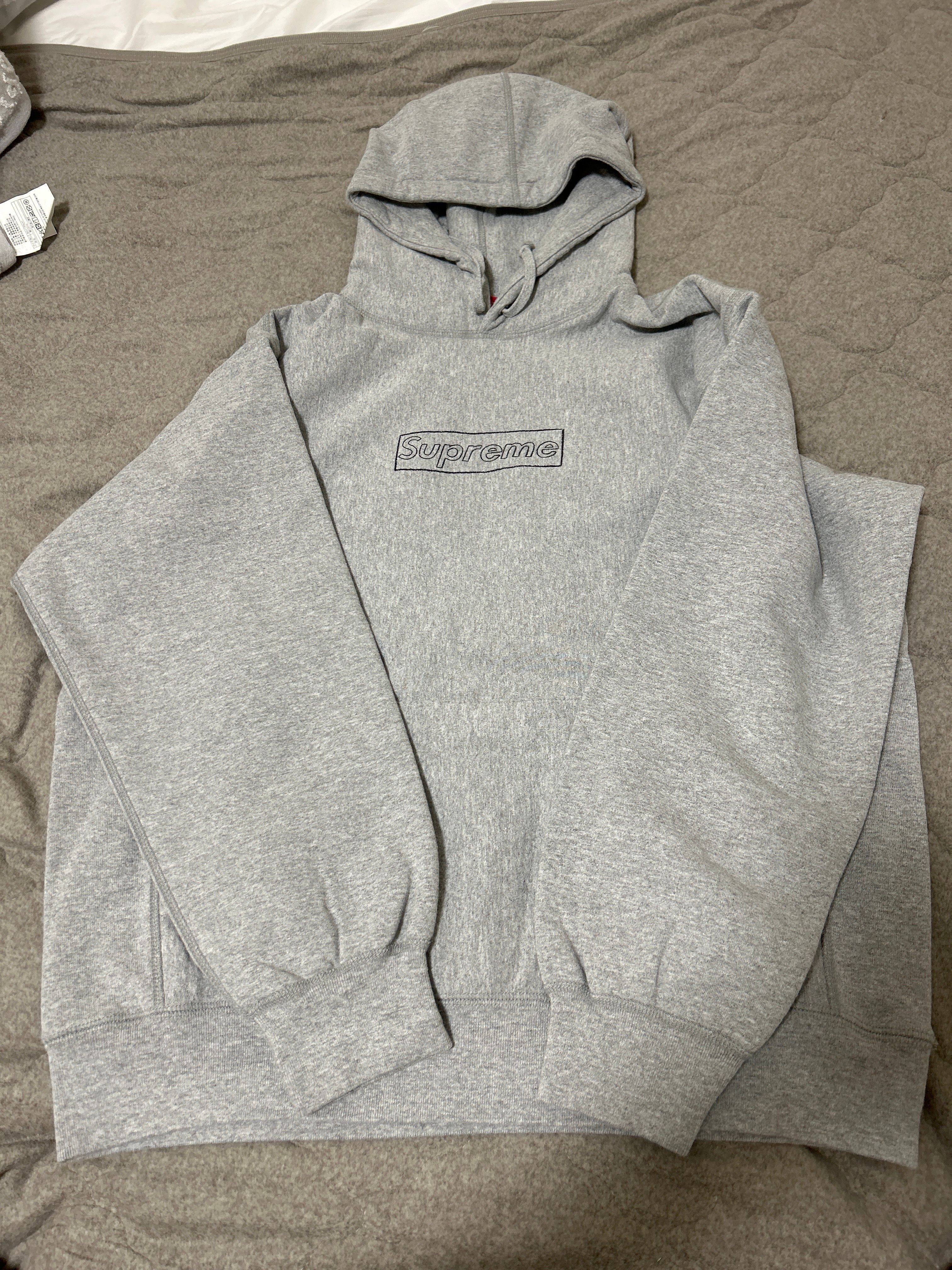 Supreme KAWS Chalk Logo Hooded Sweatshirt "Grey"(2021)