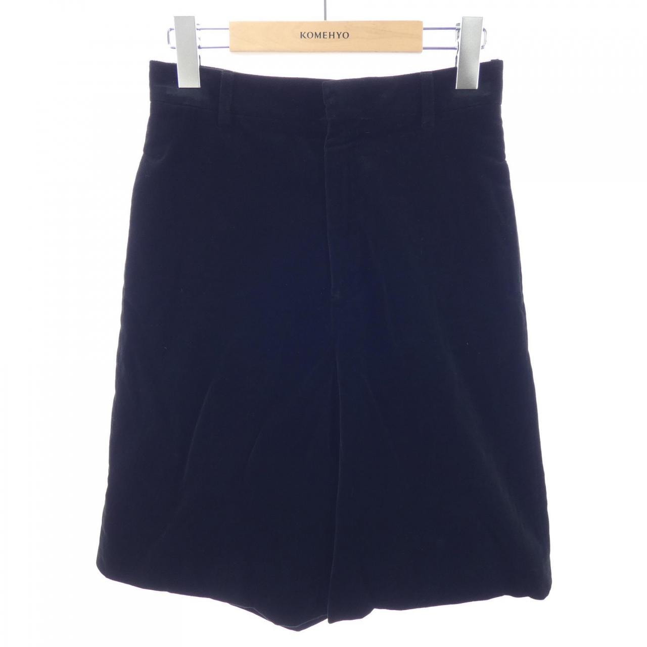 セリーヌ CELINE 2P443226D ショートパンツ