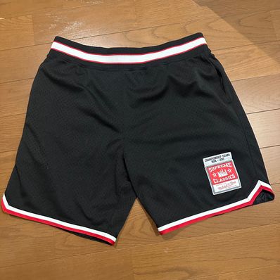 Supreme / Mitchell & Ness® Basketball Short "Black"