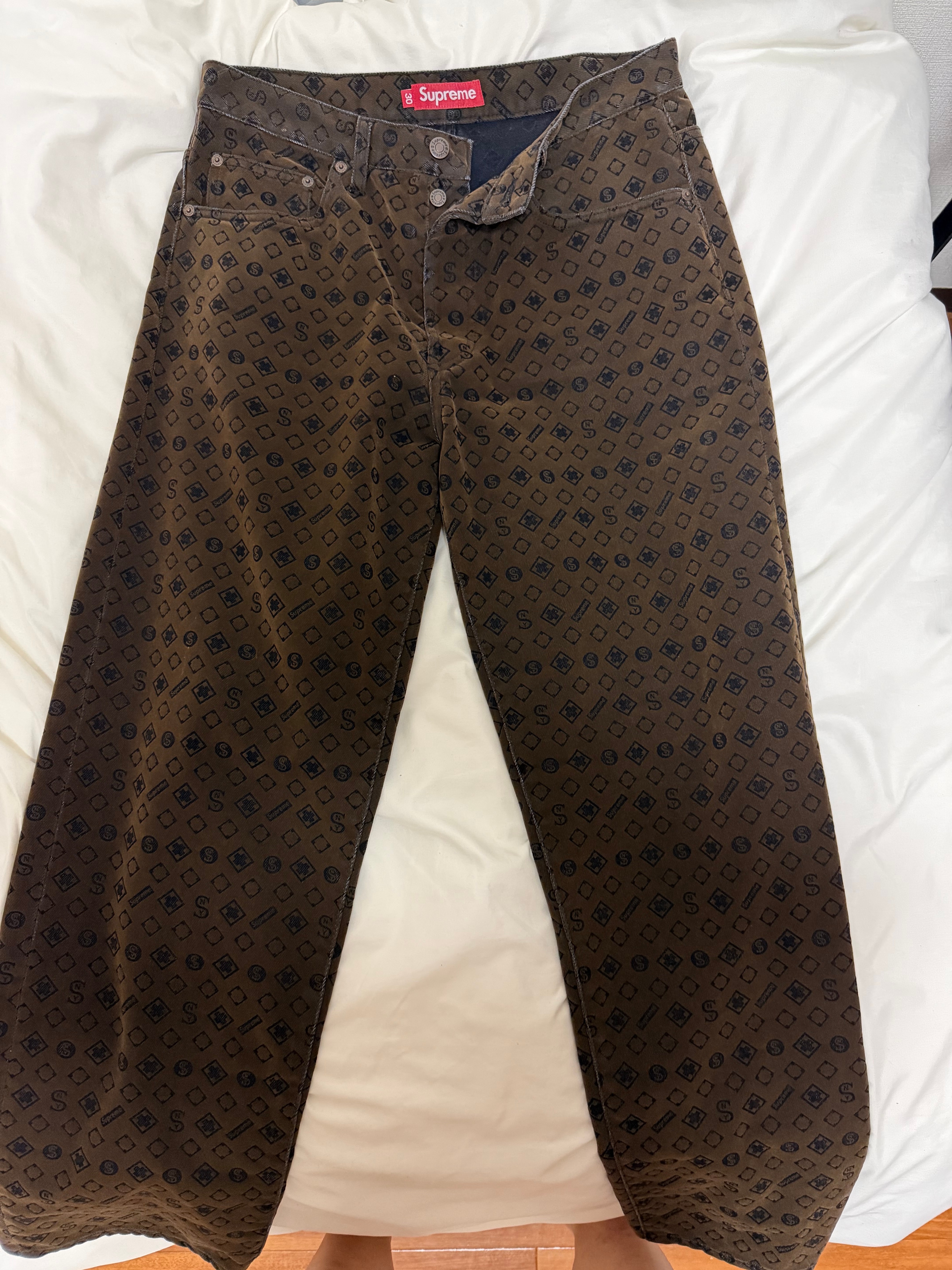 シュプリーム フロックド ルーズフィット ジーンズ "ブラック"