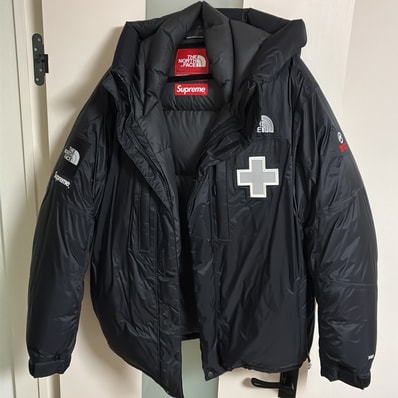 Supreme x The North Face Summit Series Rescue Baltoro Jacket "Black"