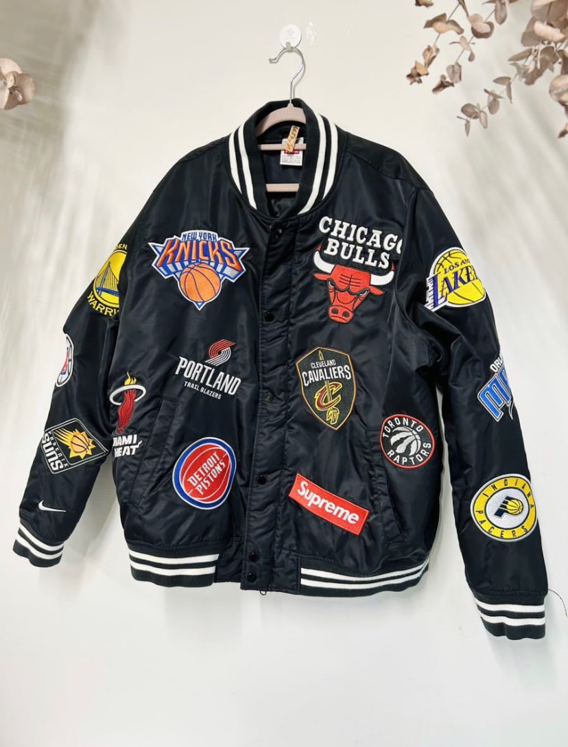 Supreme / Nike®/NBA Teams Warm-Up Jacket "Black"