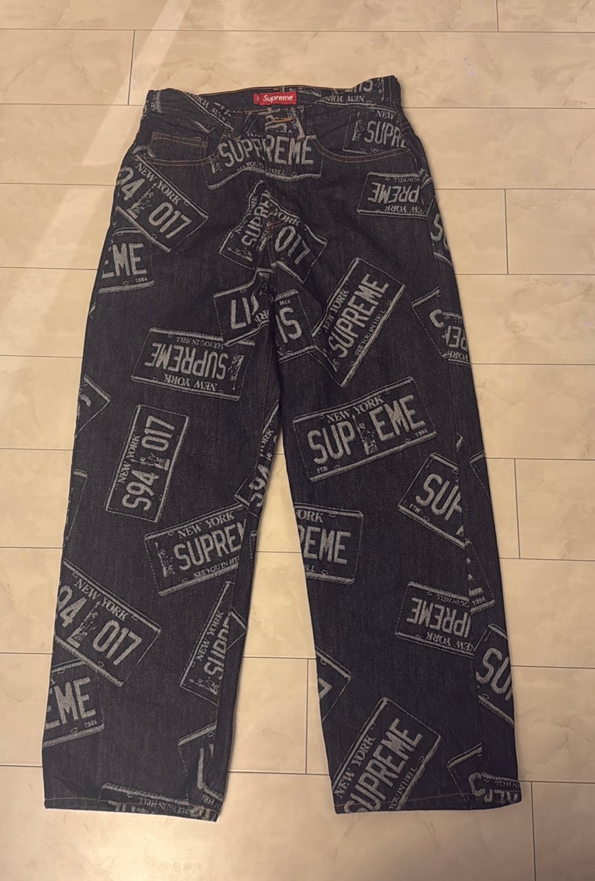 Supreme License Plate Baggy Jean "Rigid Indigo"