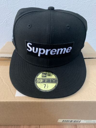 Supreme Money Box Logo New Era "Black"