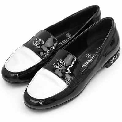 【美品】CHANEL シャネル ローファー エナメル サイズ 35.5 レディース G35067 COCOマーク ロゴ チェーン パテントレザー シューズ 靴 箱・袋付属 ブラック 黒 イタリア製