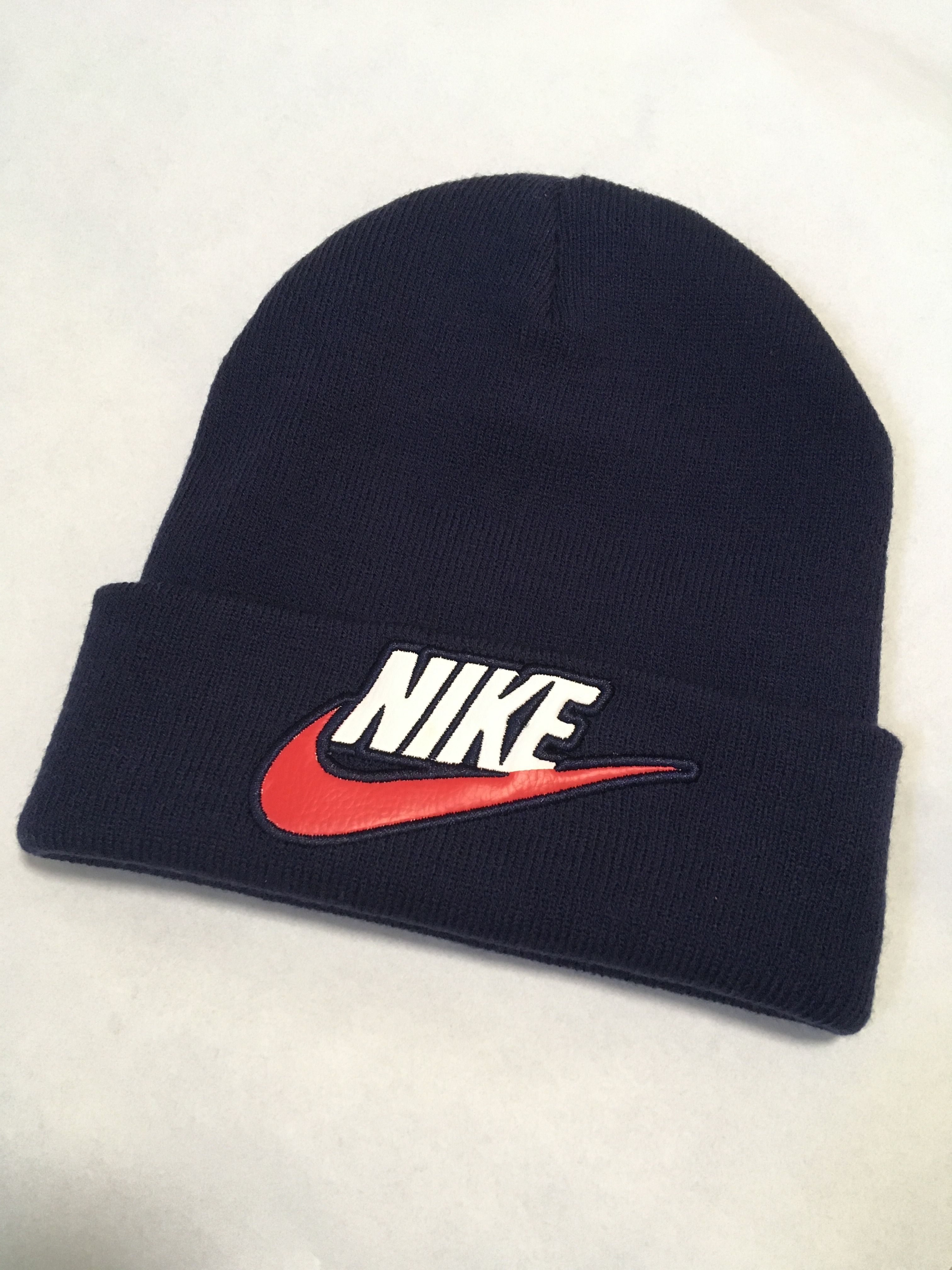 Supreme / NIKE® Beanie "navy"