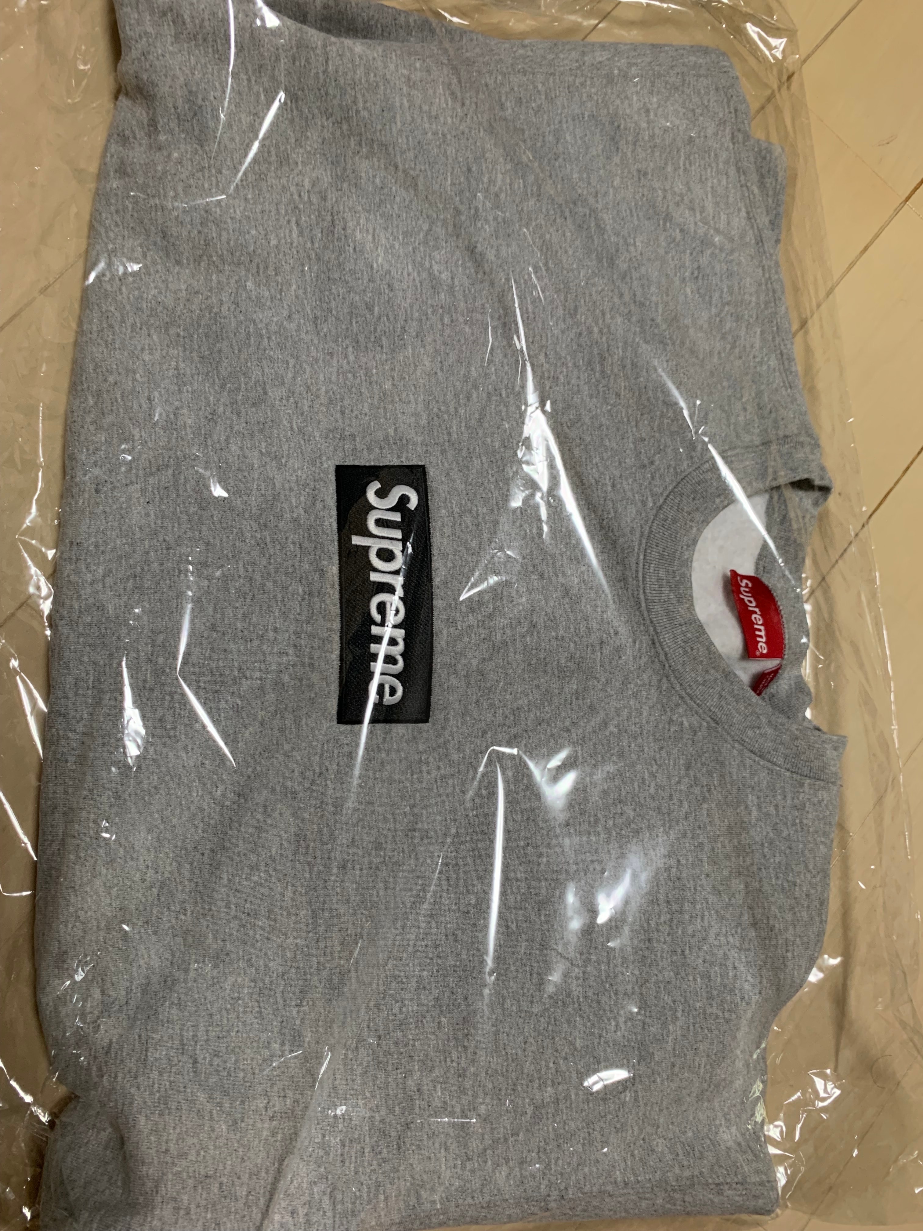 シュプリーム ボックス ロゴ クルーネック "ヘザー グレー" (22FW)