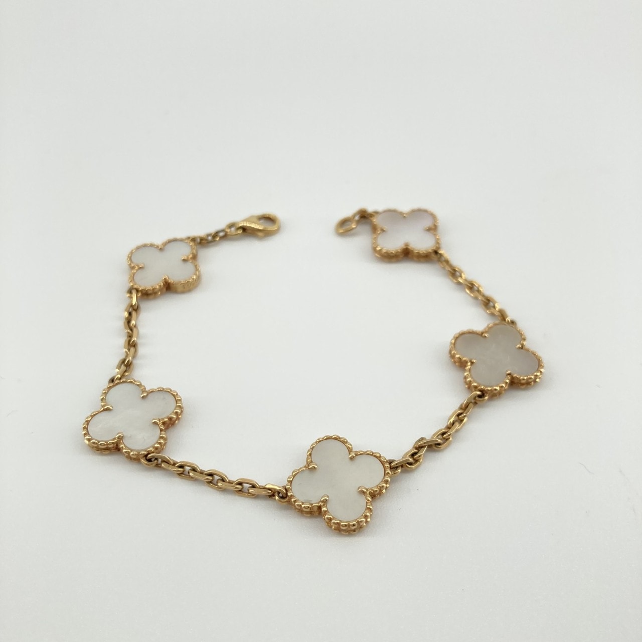 Van Cleef & Arpels(ヴァンクリーフ&アーペル) ヴィンテージ アルハンブラ マザーオブパール Au750 5モチーフ ブレスレット 10.39g ホワイト×イエローゴールド