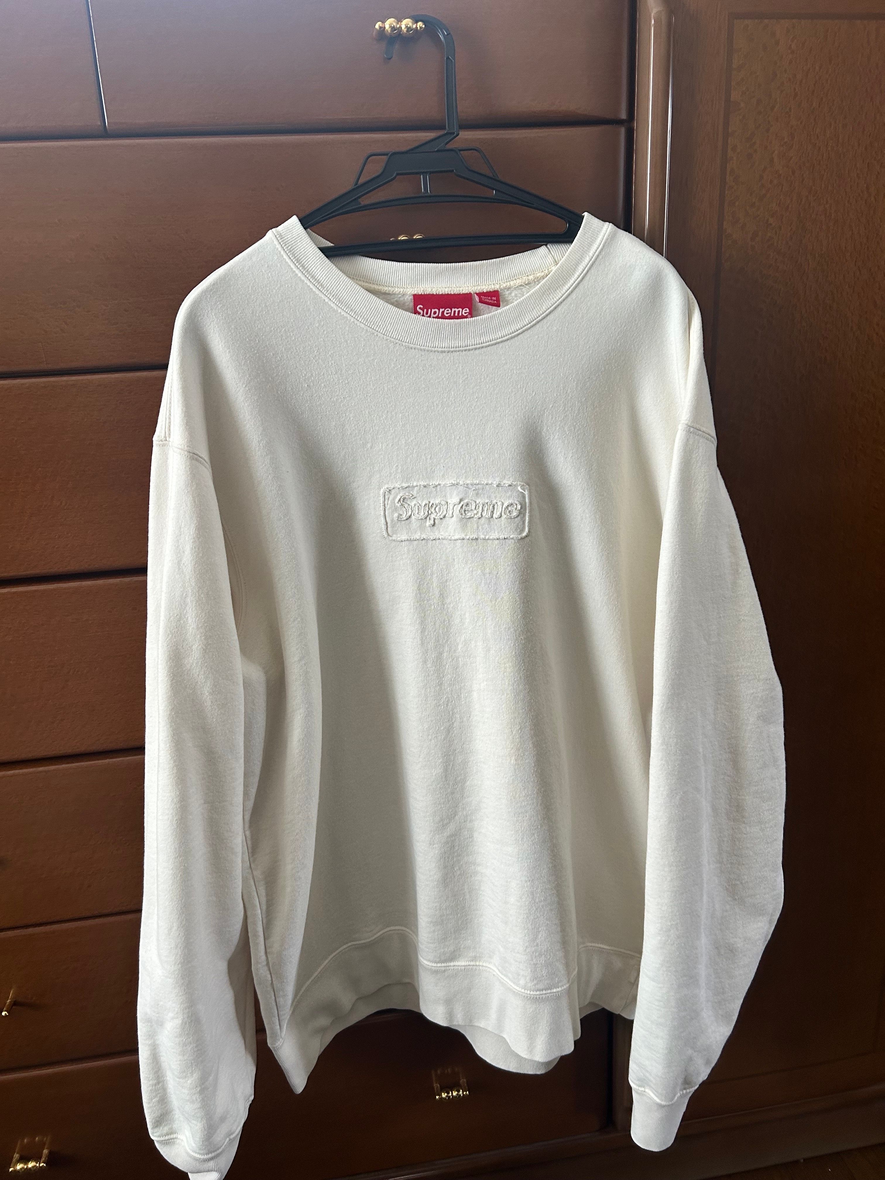 Supreme Cutout Logo Crewneck 