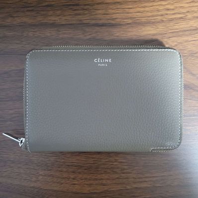 ラウンドジップ ミディアムウォレット