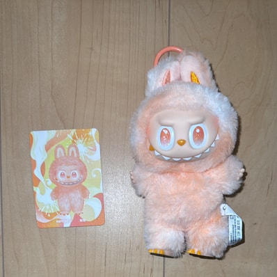 POP MART THE MONSTERS (LABUBU) Big into Energy Series Plush Pendant HAPPINESS