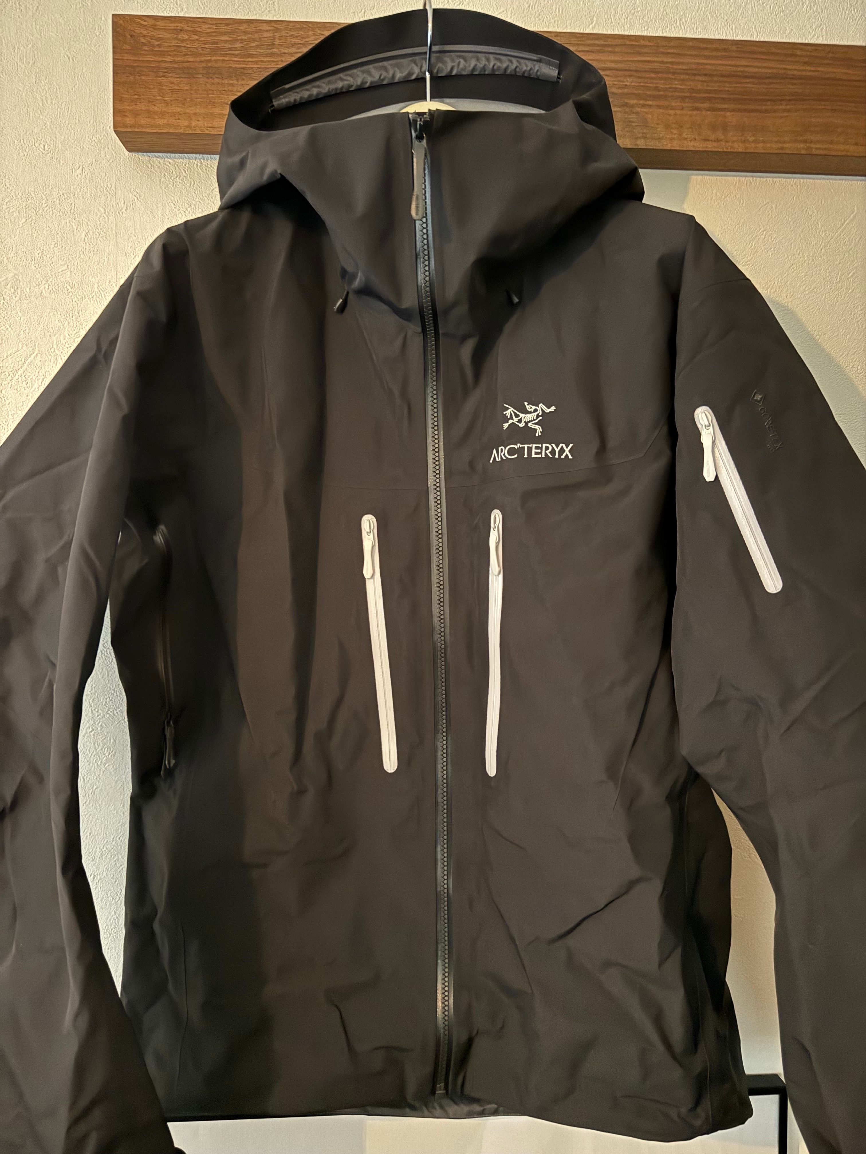 ARC'TERYX Alpha SV Jacket Men's "Orca" X000004714